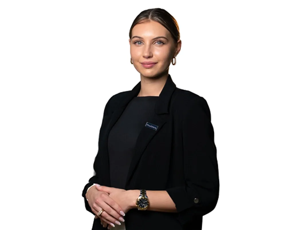 Pia Leonie Schafer - Provident Estate