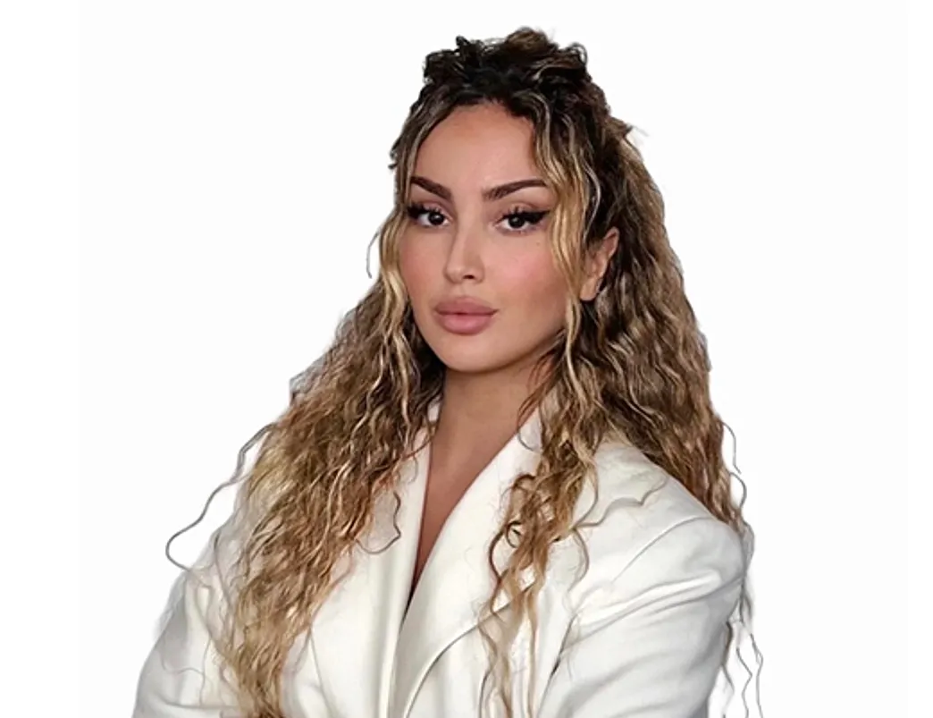 Sara Zerarka  - Provident Estate