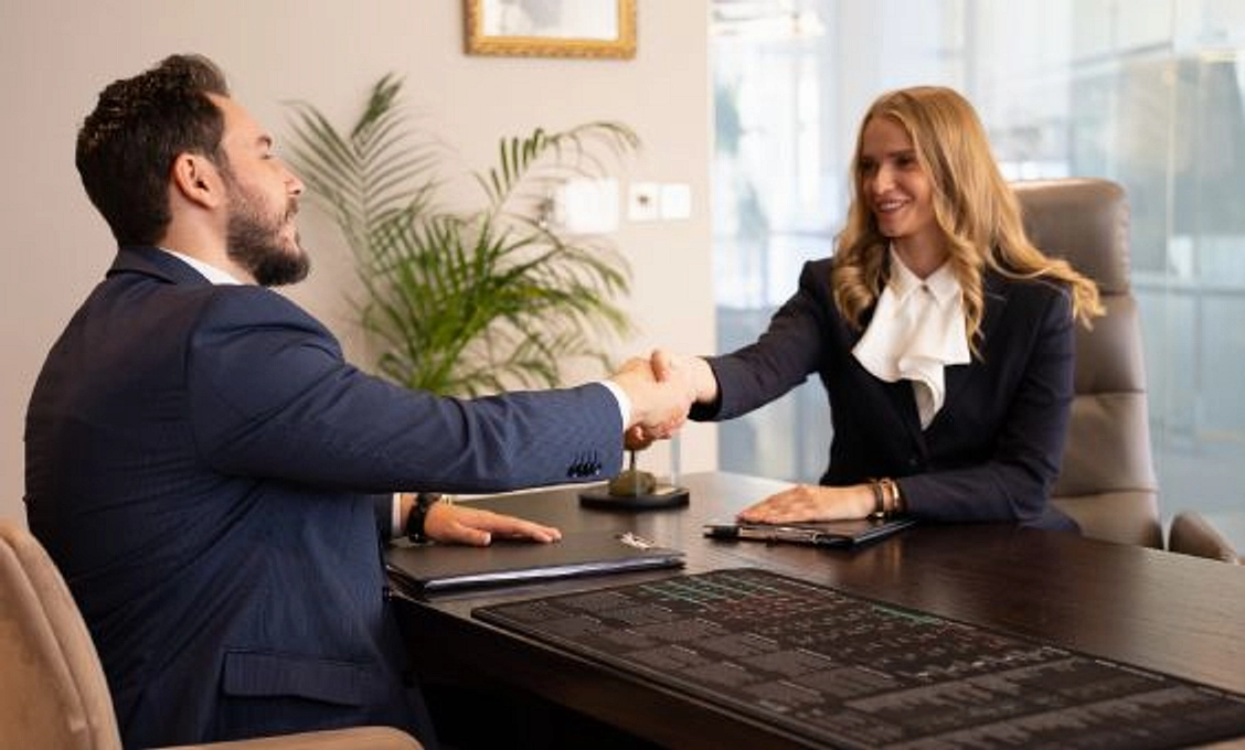 Our Expert Advisors Tailor Loans to Your Needs - Provident Estate