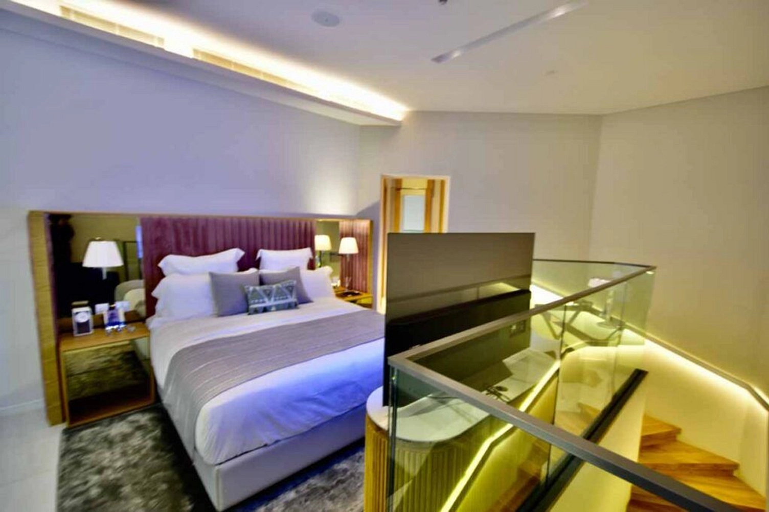 SLS Dubai Hotel & Residences image 2 - Provident Estate