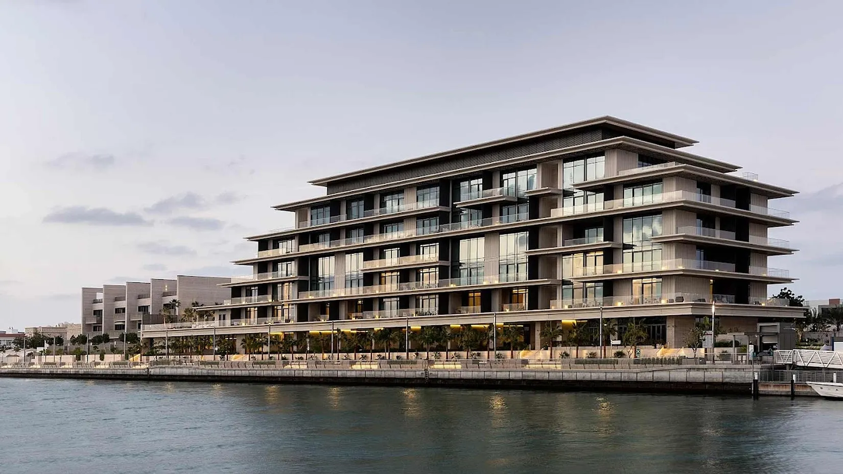 Four Seasons Private Residences Jumeirah - Provident Estate