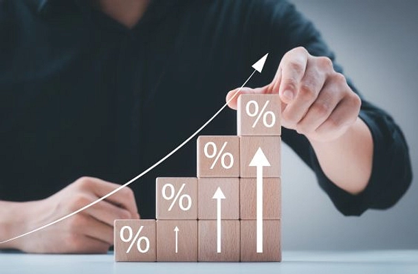 Off-plan investments in Dubai's real estate market yield high profits. Capital appreciation and rental income are two ways in which you might profit from buying real estate.
 - Provident Estate
