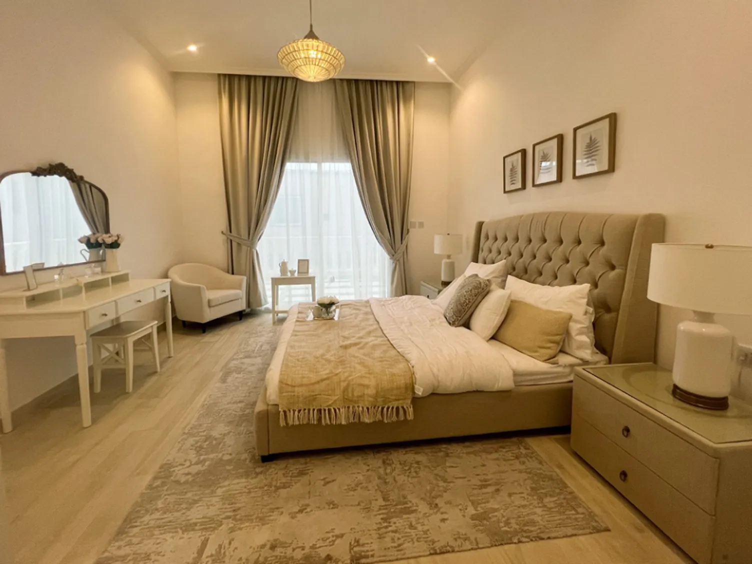 Mayas Geneva image 3 - Provident Estate