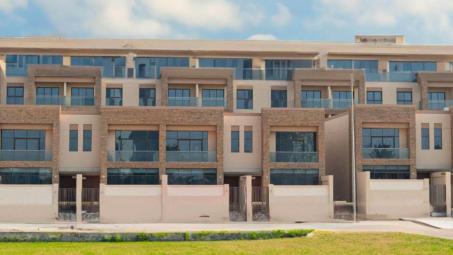 Eleganz image 0 - Provident Estate