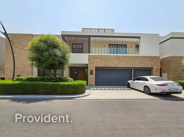 Villa - Provident Estate