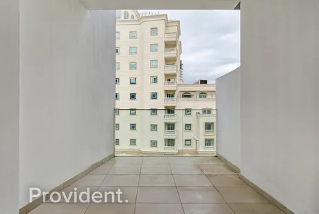 Apartment - Provident Estate