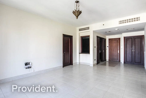 Apartment - Provident Estate