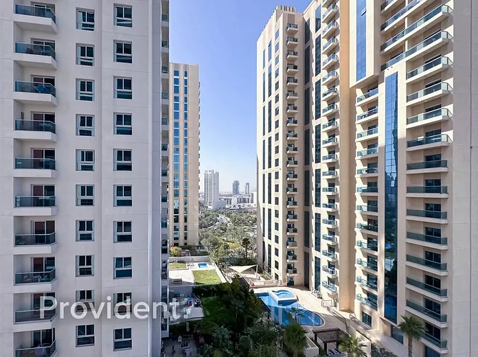Apartment - Provident Estate