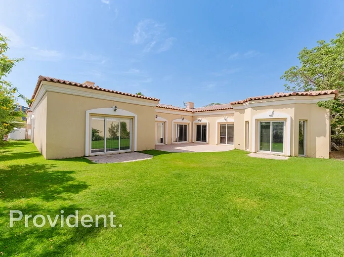 Villa - Provident Estate