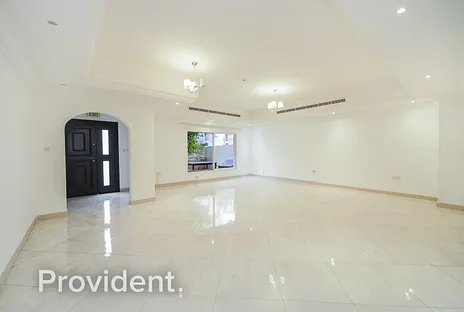 Villa - Provident Estate