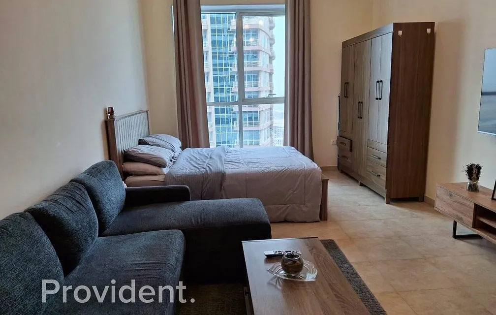 Apartment,Studio - Provident Estate