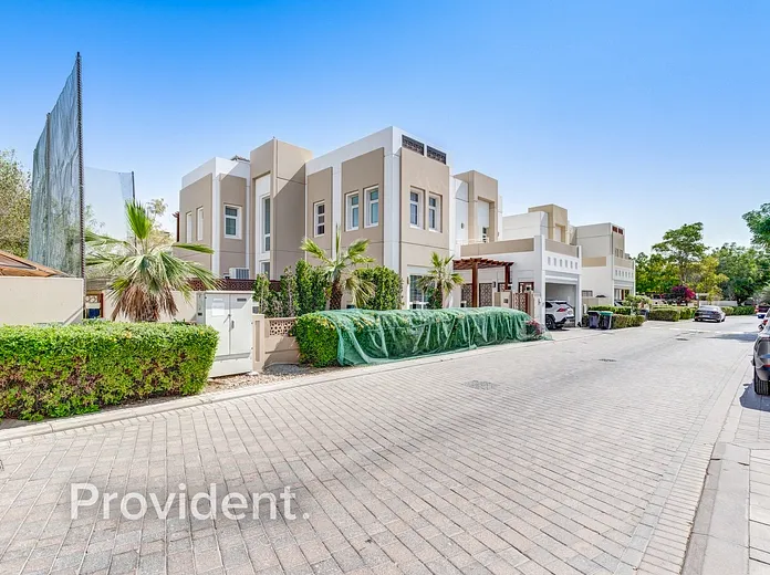 Villa - Provident Estate