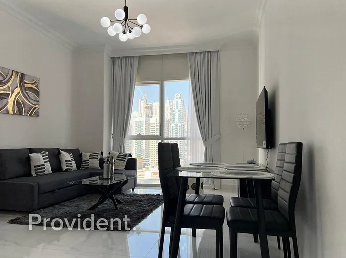 Apartment - Provident Estate