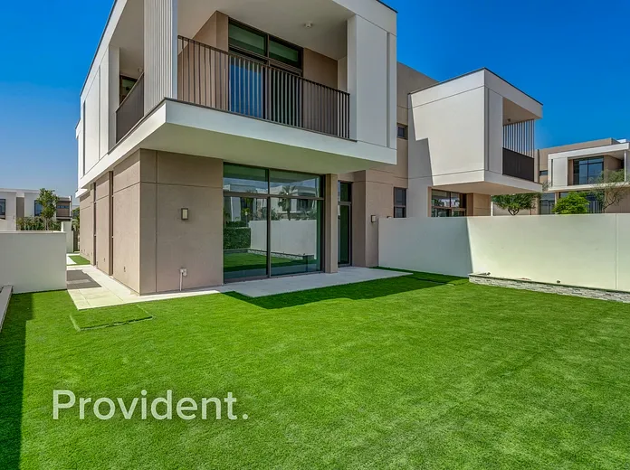 Villa - Provident Estate