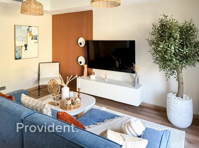 Villa - Provident Estate