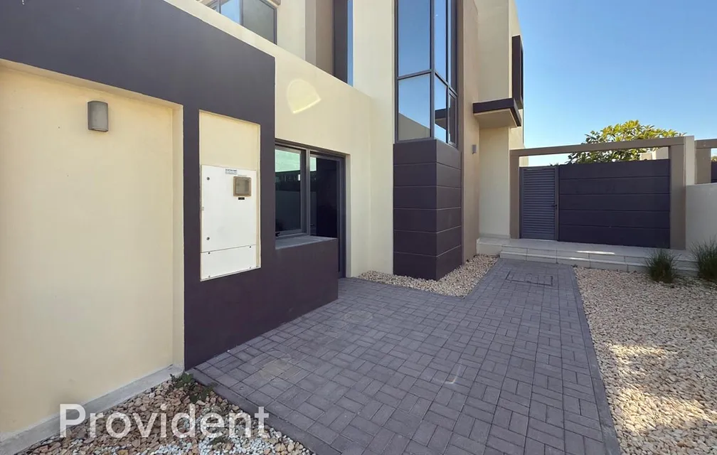 Villa - Provident Estate