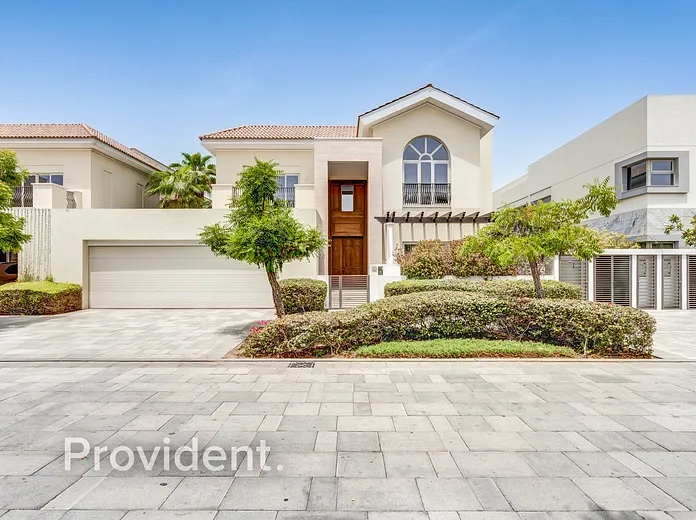 Villa - Provident Estate