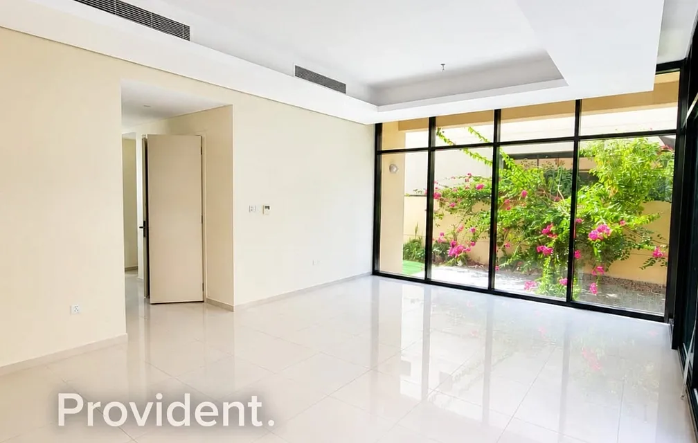 Villa - Provident Estate