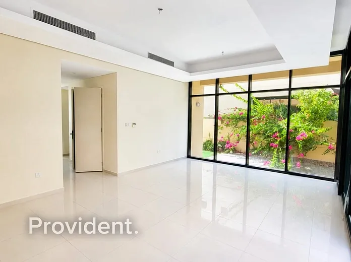 Villa - Provident Estate