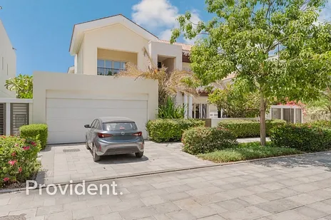 Villa - Provident Estate