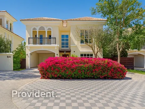 Villa - Provident Estate