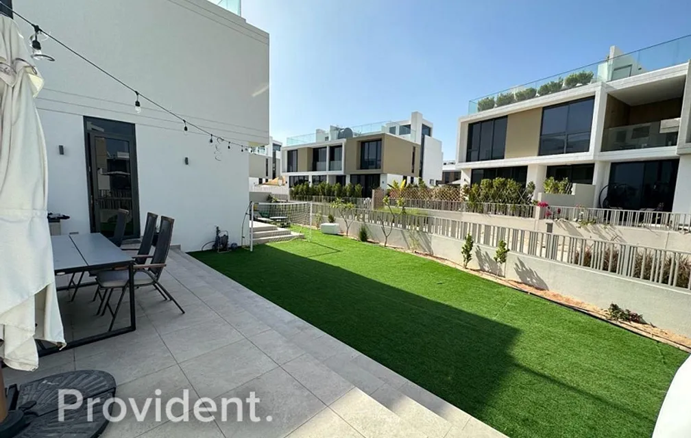 Villa - Provident Estate