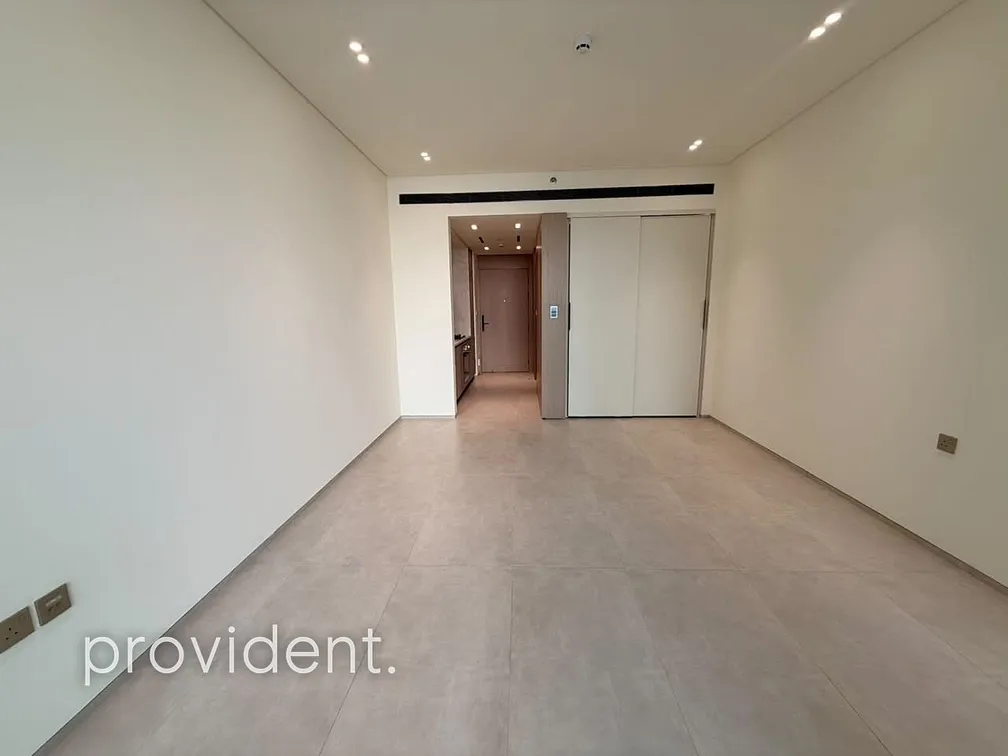 Apartment,Studio - Provident Estate