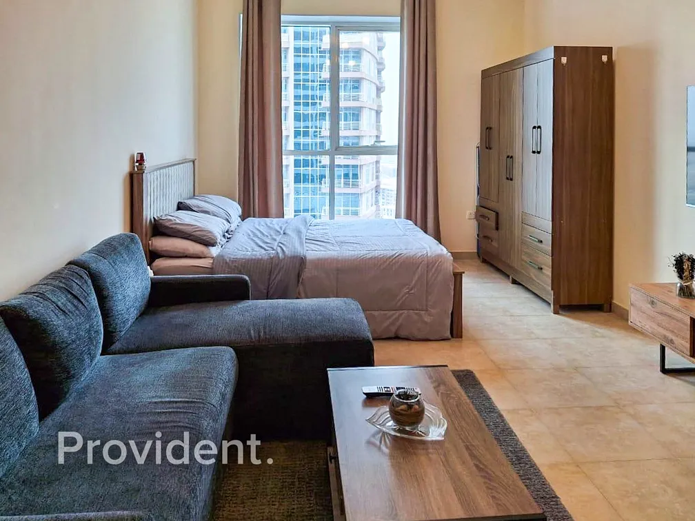 Apartment,Studio - Provident Estate