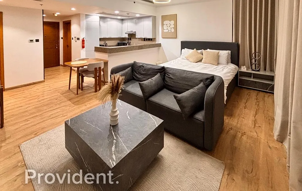 Apartment,Studio - Provident Estate