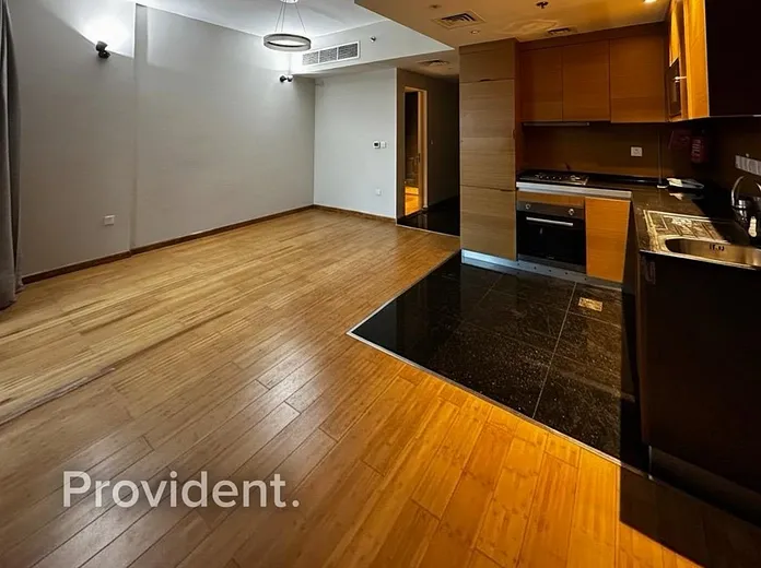 Apartment,Studio - Provident Estate