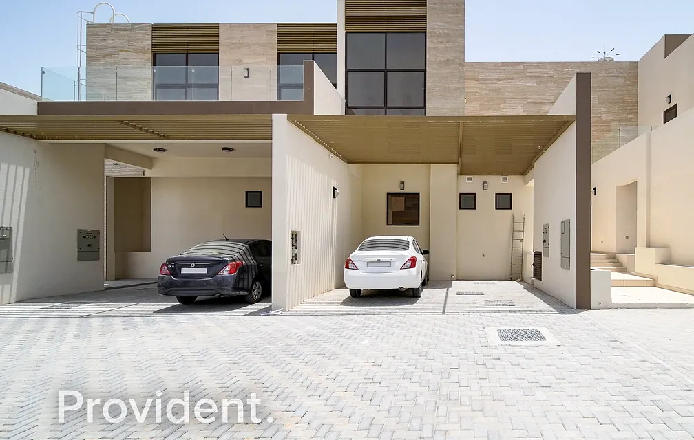 Villa - Provident Estate