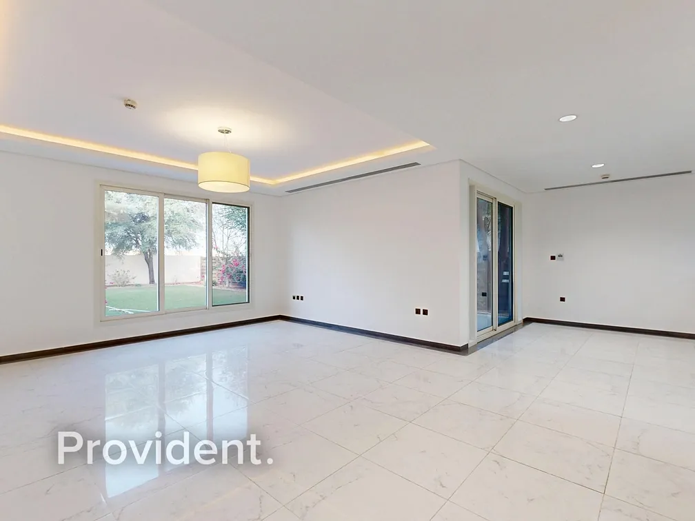 Villa - Provident Estate