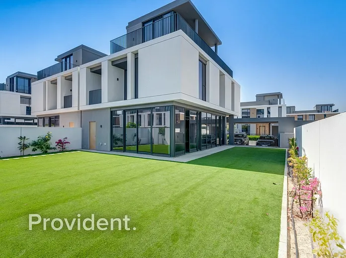 Villa - Provident Estate