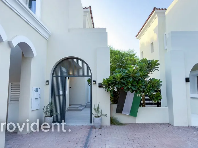 Villa - Provident Estate