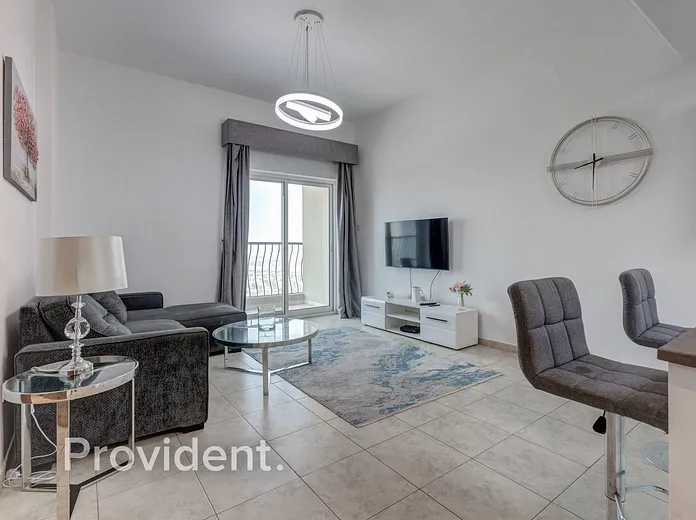 Apartment - Provident Estate