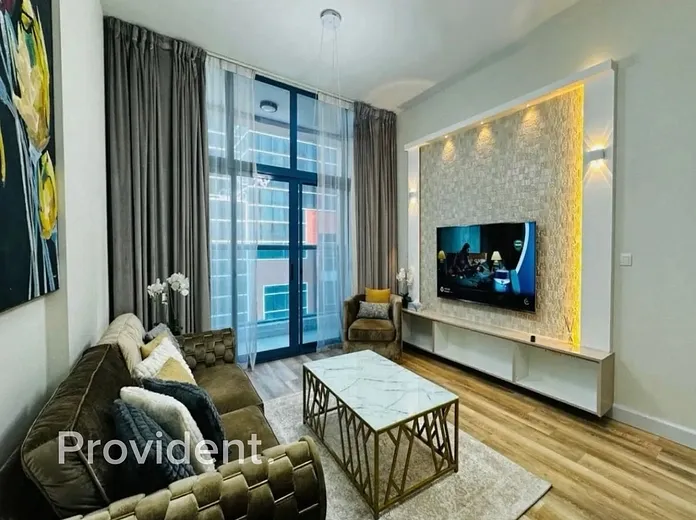 Apartment - Provident Estate