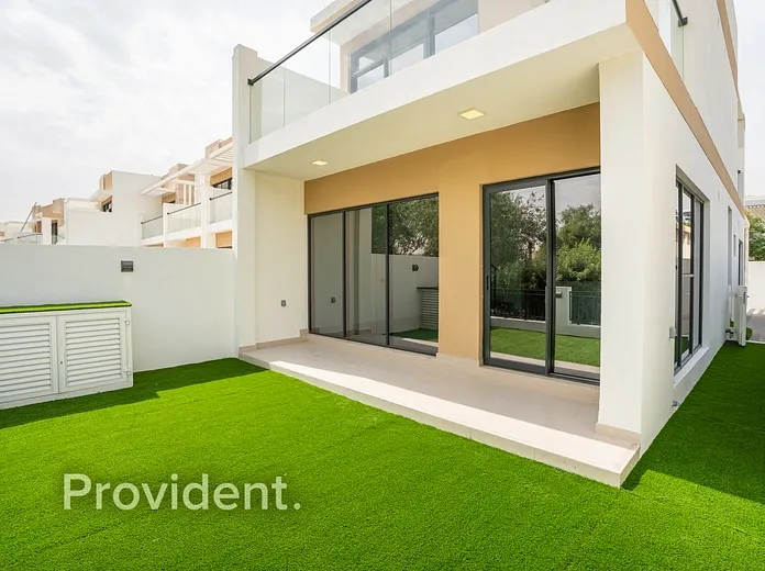 Villa - Provident Estate